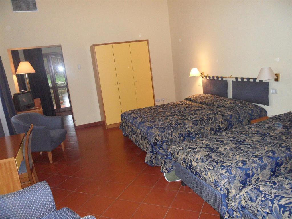 ליבורנו Hotel La Vedetta מראה חיצוני תמונה