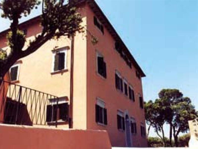 ליבורנו Hotel La Vedetta מראה חיצוני תמונה