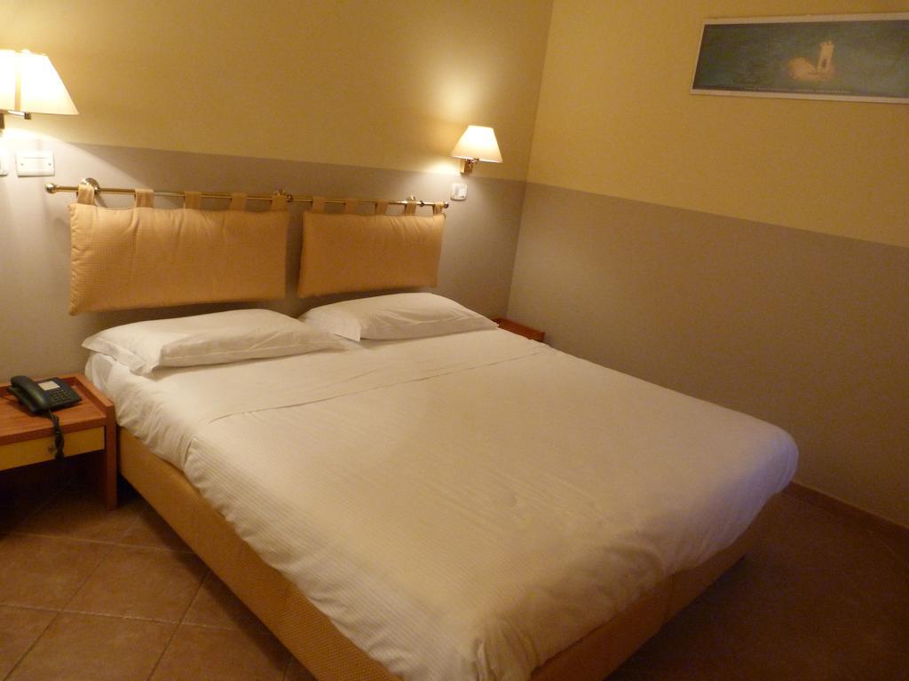 ליבורנו Hotel La Vedetta מראה חיצוני תמונה